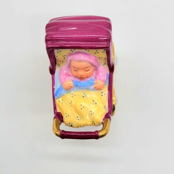 Authentic Limoges Hand Painted Porcelain Baby Girl in Stroller Trinket Box - Picture 5 of 9
